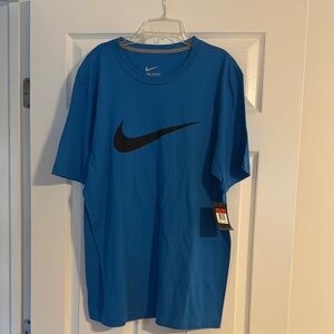 Nike Men's Blue T-Shirt
